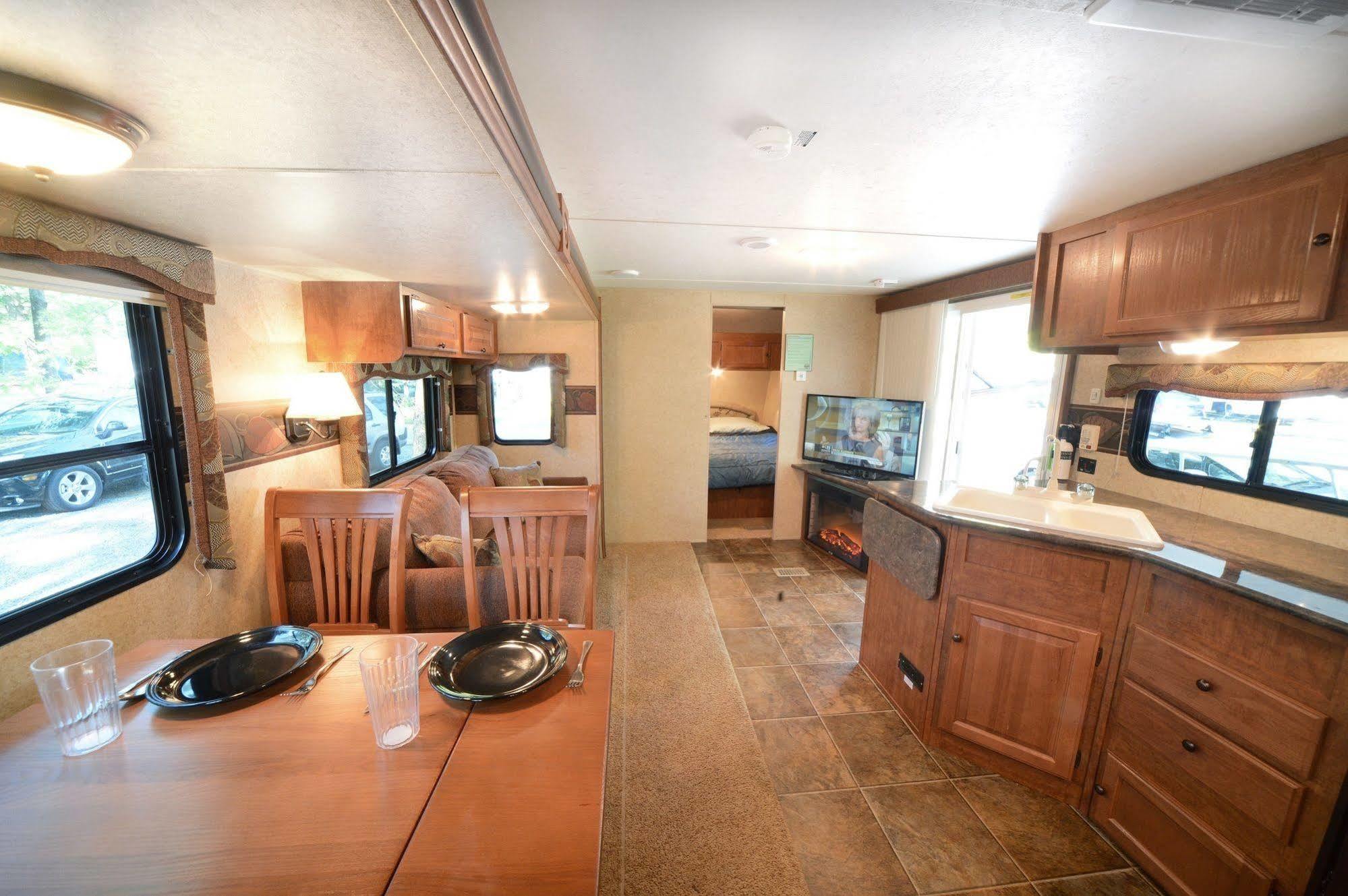 Lake George Escape - Campground Warrensburg Exterior foto